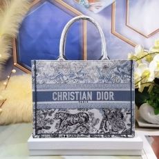 Christian Dior Shopping Bags